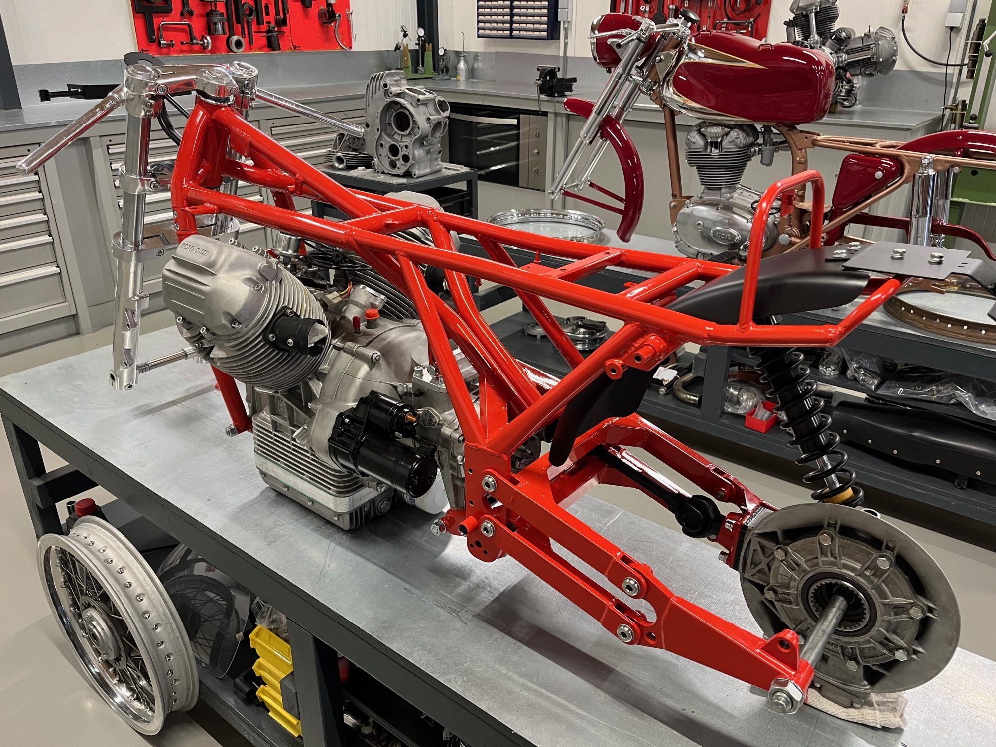 Magni – Moto Guzzi 1000 Bol d’Or – A New Build Series